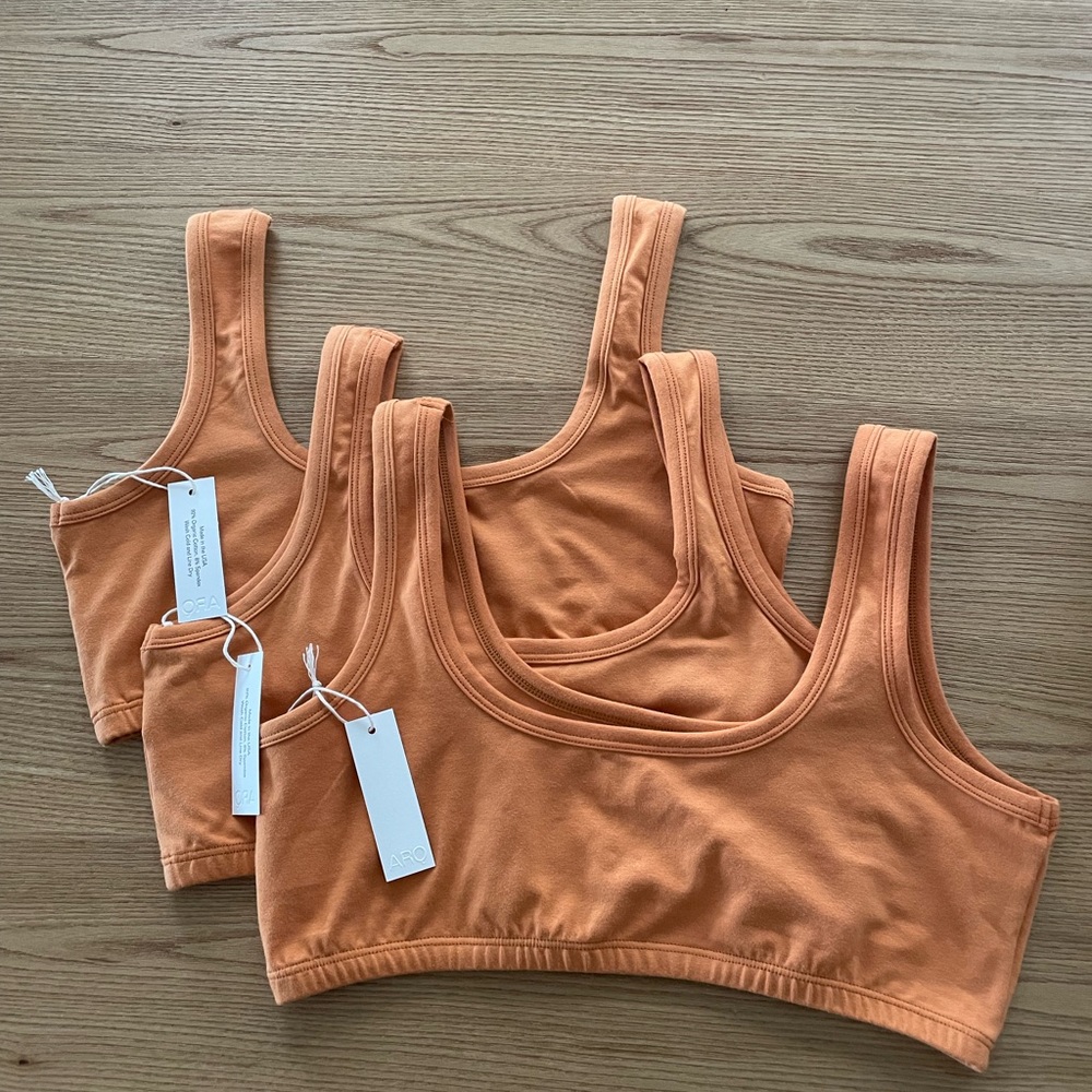 XL | NWT Set of 3 ARQ wide strap bras in Tamarind
